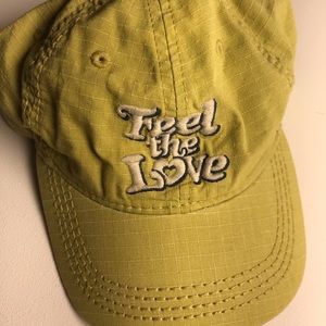 Life is Good Feel the Love baseball cap